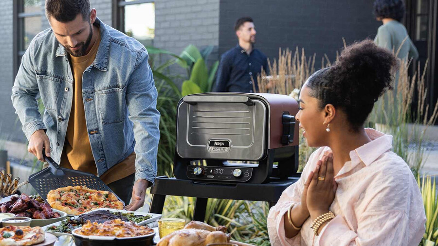 ensemble four et thermomètre dextérieur ninja