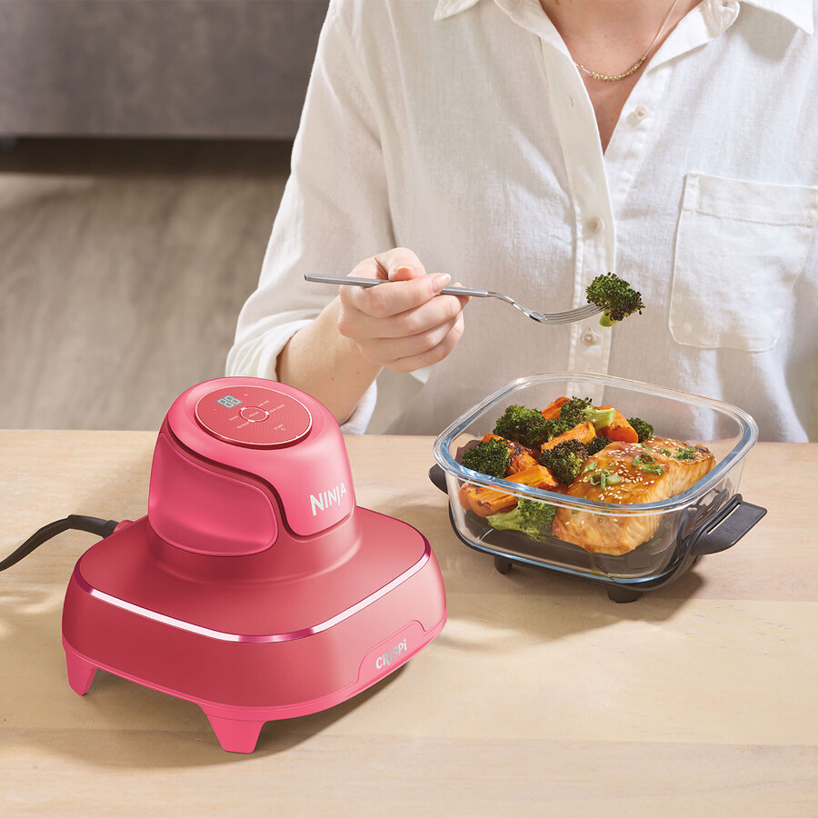 friteuse à air portable ninja crispi 4-en-1 en verre – cherry crush fn101ukdr