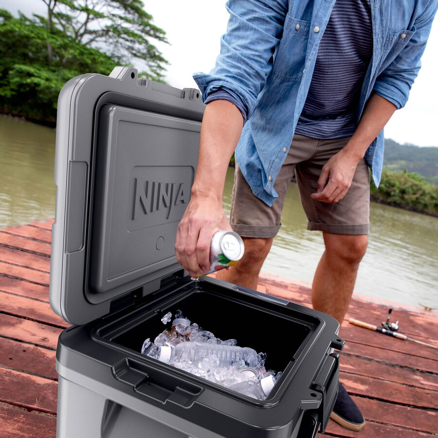 glacière à roulettes ninja frostvault 30qt28l avec zone sèche gris ardoise fb230ukgy
