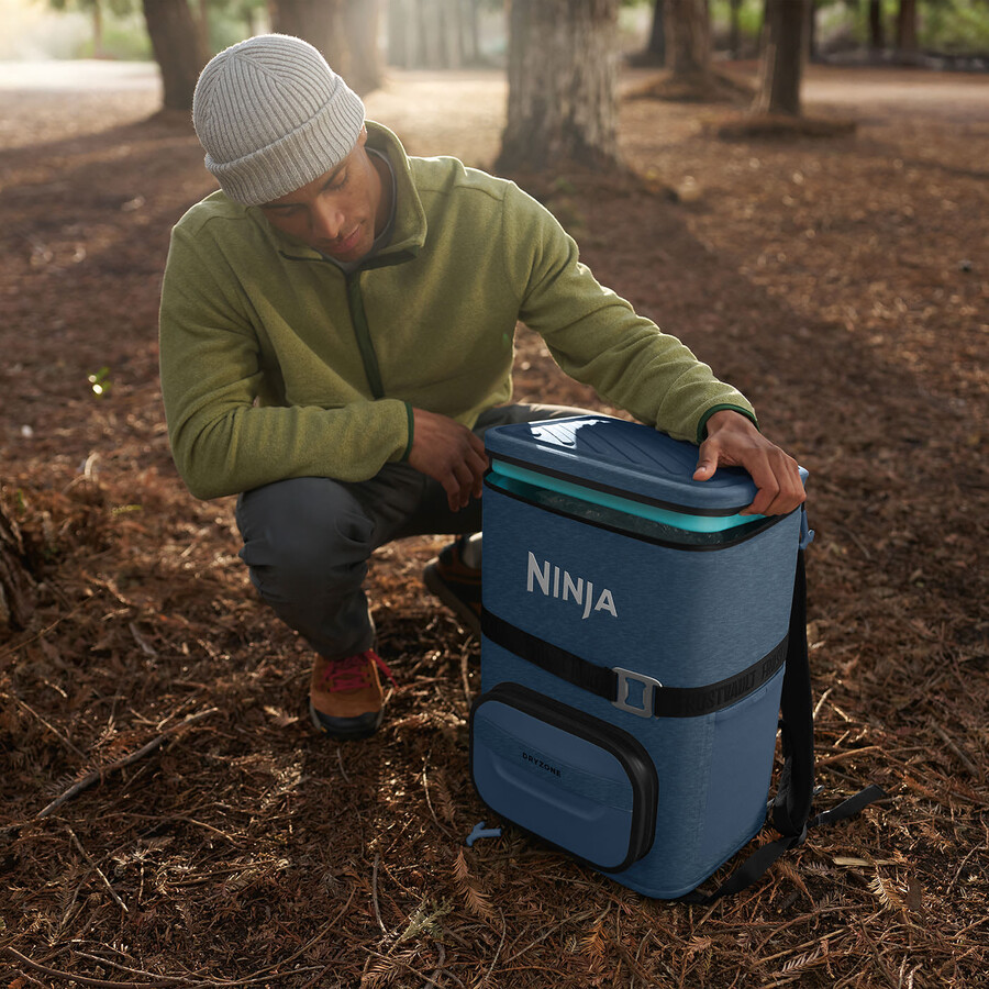 glacière souple à sac à dos ninja frostvault go 23 litres 36 canettes - bleu bord de lac
