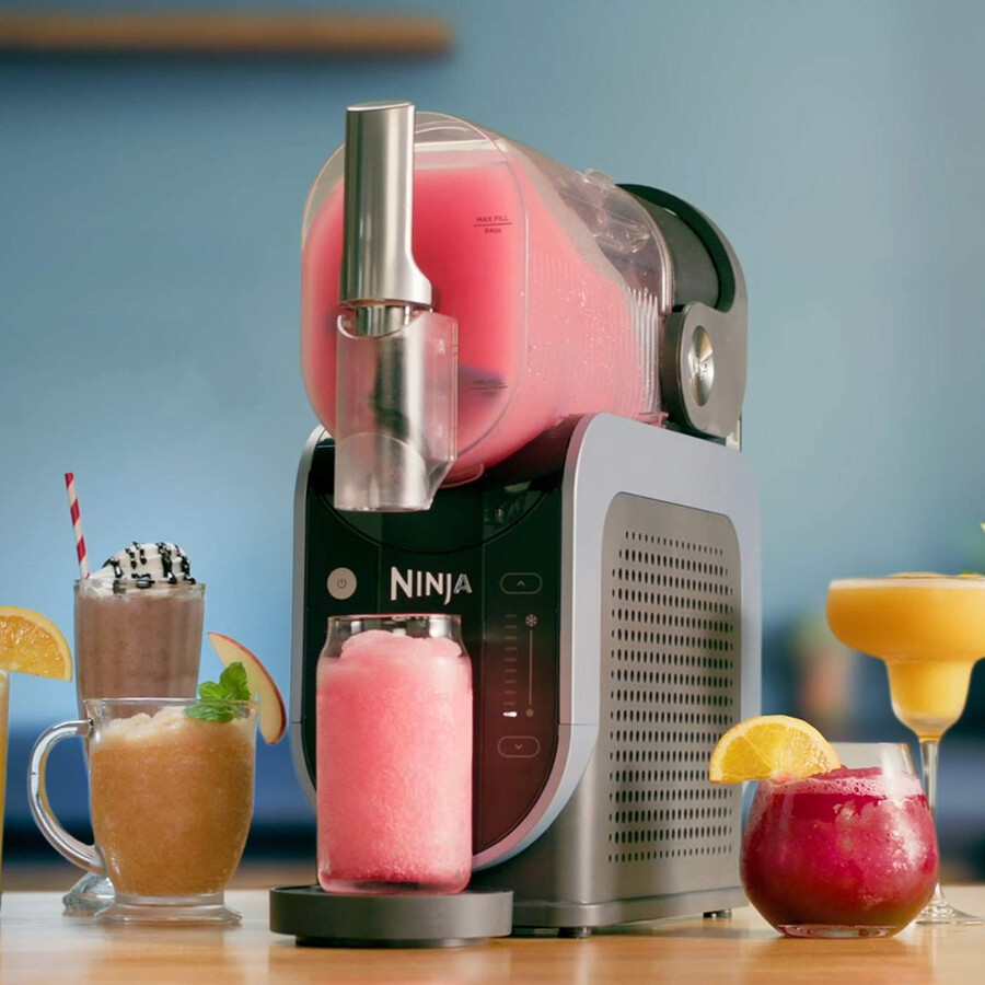 ensemble sorbetière ninja creami et machine à boissons glacées ninja slushi