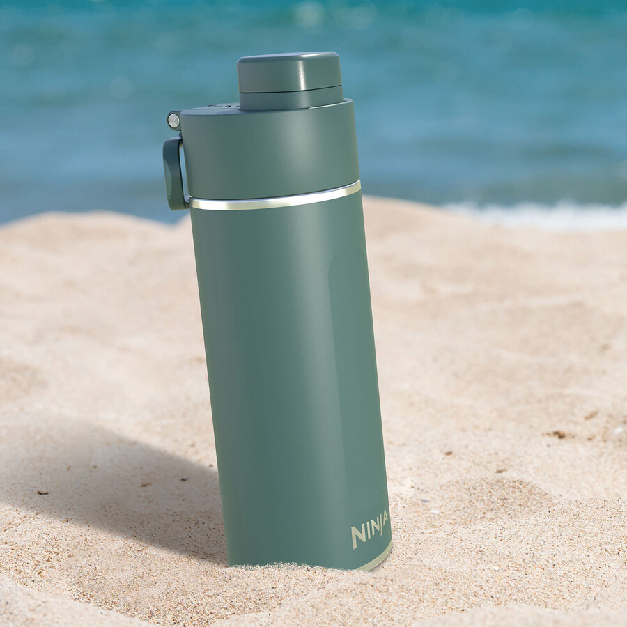 bouteille de voyage ninja thirsti 530 ml – vert sapin dw1801euukem