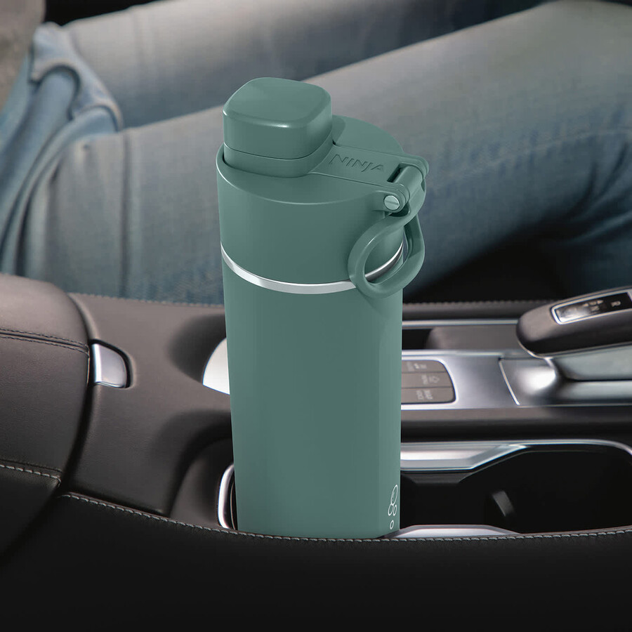 bouteille de voyage ninja thirsti 700 ml – vert sapin dw2401euukem